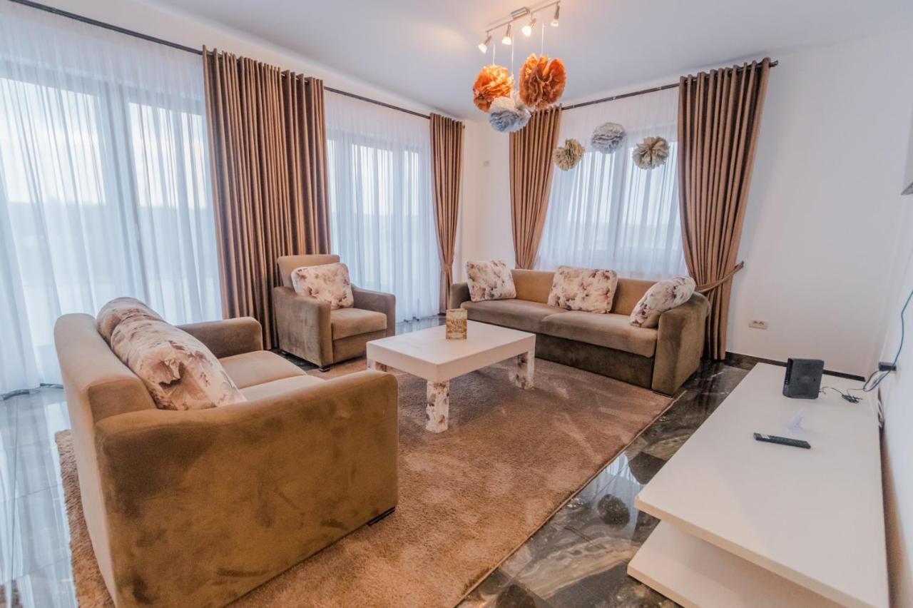 Penthouse Luxury Fălticeni Eksteriør billede