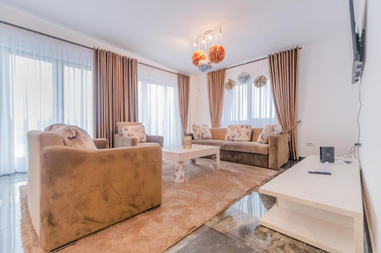 Penthouse Luxury Fălticeni Eksteriør billede