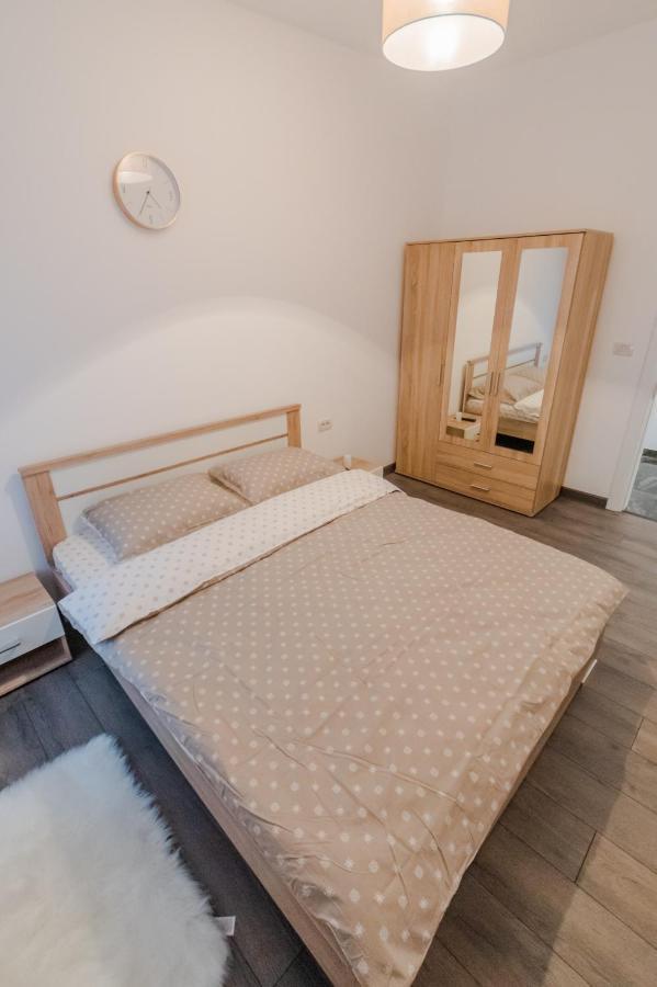 Penthouse Luxury Fălticeni Eksteriør billede